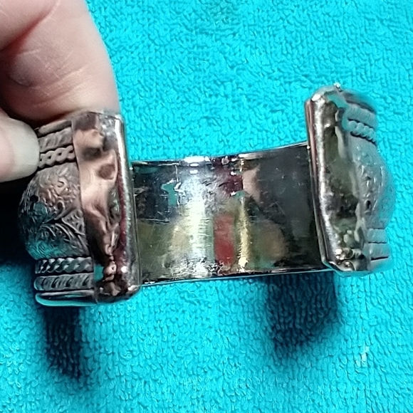 Intricate Silver Cuff Bracelet large wide inside is worn floral swirl leaf - Picture 5 of 7